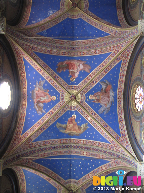 SX31793 Painted ceiling Santa Maria sopra Minerva church